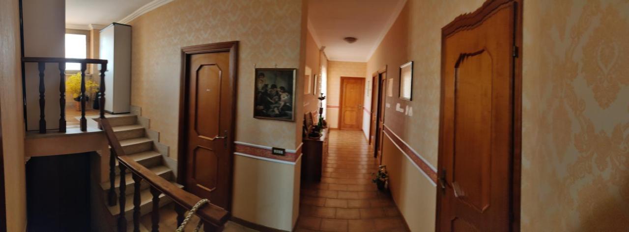 Hotel Hillary House Fiumicino Exterior foto